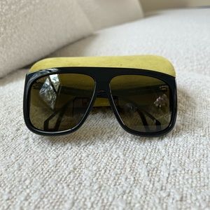 100% authentic Gucci oversized shield sunglasses in black